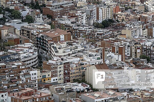Luftaufnahme von Wohngebieten der Stadt Barcelona
