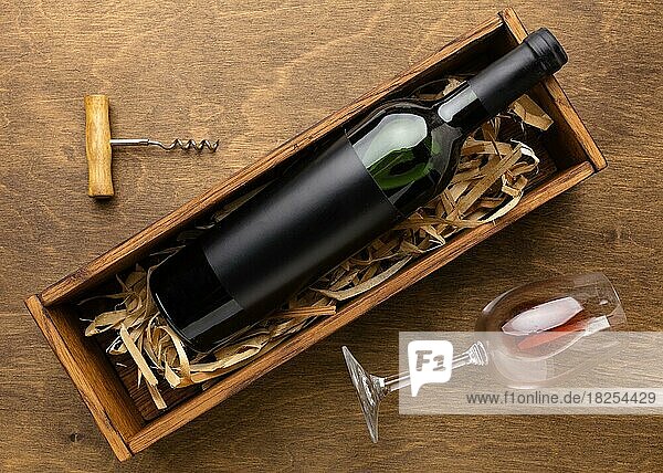 Draufsicht Weinflasche Glas mit Korkenzieher. Auflösung und hohe Qualität schönes Foto