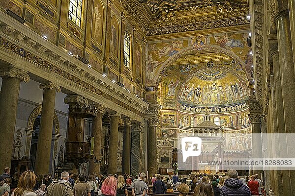 Mass at the Basilica di Santa Maria in Trastevere  Rome  Italy  Europe