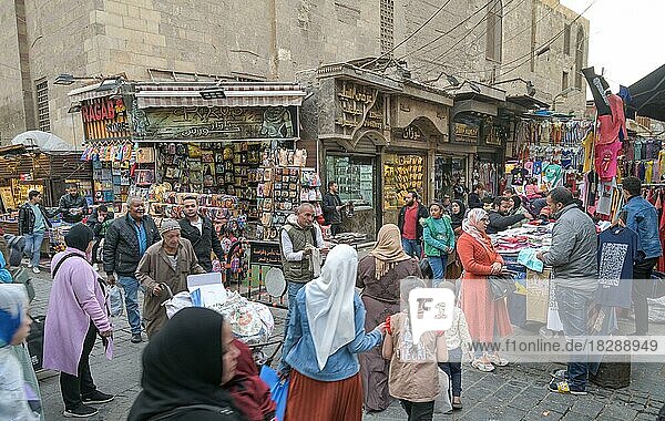 Street scene  people  Khan el-Khalili bazaar  Old Town  Cairo  Egypt  Africa