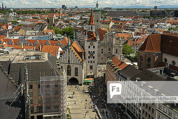 Germany  Munich  Old Town Hall with Heilig-Geist-Kirche church in background
