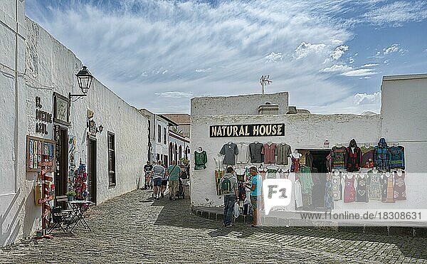 Sunday market and old town of Teguise  former capital  Lanzarote  Canary Islands  Spain  Europe
