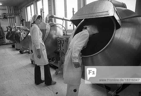Jobs at the pharmaceutical production Medice on 12.02.1980 in Iserlohn  Germany  Europe