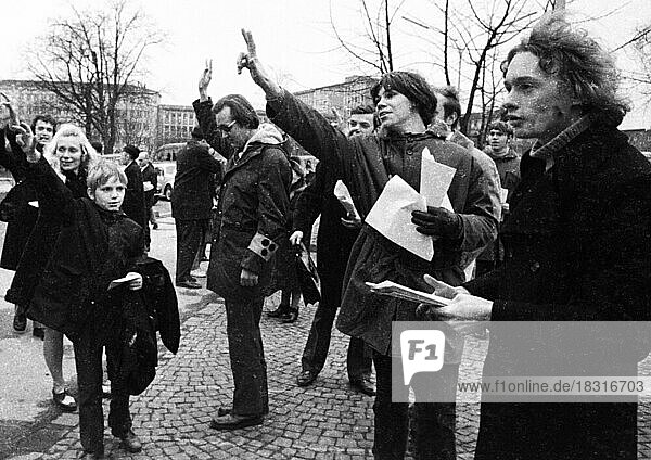 At a rally in Bonn on 11 March 1972  the Federation of Expellees (BdV) opposed the SPD/FDP government's treaties with the East