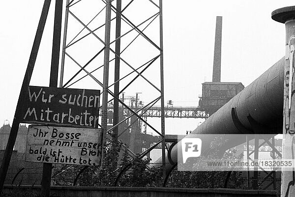 More than 3000 workers and employees of the Georgsmarienhuette GmbH steelworks in Georgsmarienhuette near Osnabrueck demonstrated on 22 October 1971 to secure their jobs  Germany  Europe