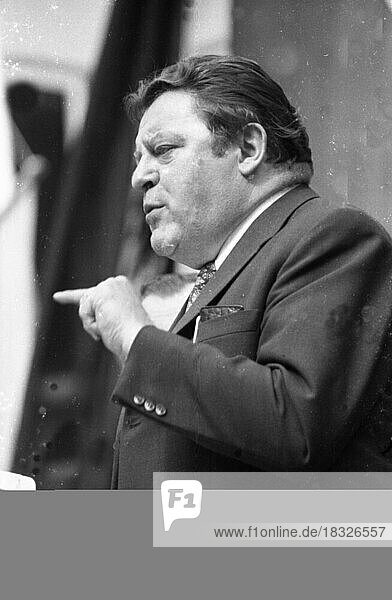 An expellees' rally on 30 May 1970 in Bonn with the NPD  Aktion W and Franz Josef Strauß vehemently opposed the SPD/FDP coalition's policy of rapprochement and the realisation of the treaties with the East. Franz Josef Strauß at the lectern  Germany  Europe