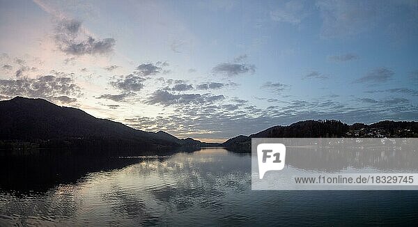 Evening atmosphere at Lake Fuschl  Fuschl am See  Salzkammergut  Upper Austria
