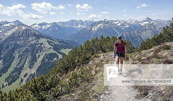 Hiker  Hike to Thaneller  Eastern Lechtal Alps  Tyrol  Austria  Europe