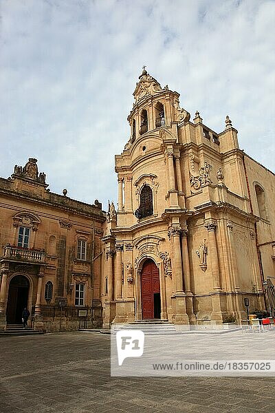 City of Ragusa  Church  Chiesa di San Guiseppe in Piazza Pola in the late Baroque district of Ragusa Ibla  Unesco World Heritage Site  Sicily  Italy  Europe