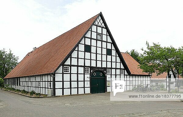 Schultenhof  ehemalige Bauernhof-Anlage  heute Schulmuseum und Postmuseum  Mettingen  Münsterland  Nordrhein-Westfalen  Deutschland  Europa