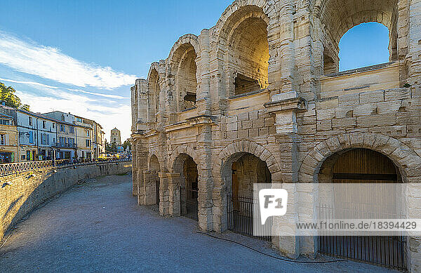 Amphitheater von Arles  UNESCO-Weltkulturerbe  Arles  Bouches-du-Rhone  Provence-Alpes-Cote d'Azur  Frankreich  Westeuropa