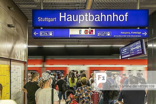 Main station with S-Bahn and passengers  public transport  motion blur  Stuttgart  Baden-Württemberg  Germany  Europe