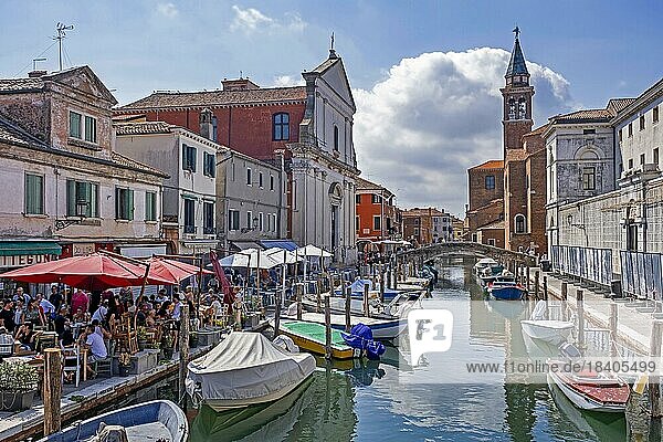 Restaurants along canal Vena at Chioggia  coastal town on small island at southern entrance to the Venetian Lagoon near Venice  Veneto  Northern Italy