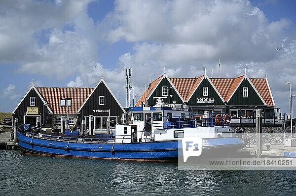 Oudeschild harbour  ship in harbour  June  Texel island  North Sea  North Holland  Netherlands