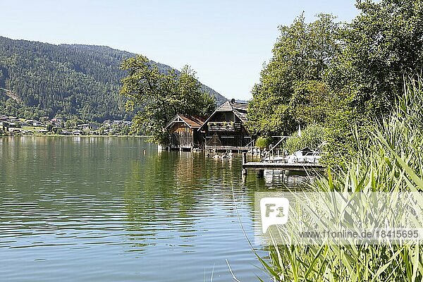 Bootshäuser am Ossiacher See  Region Villach  Kärnten  Österreich  Europa