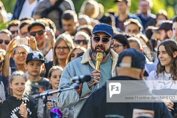 Spontaneous free concert by the rapper Sido  promotion for the car brand Smart  Berlin  Germany  Europe