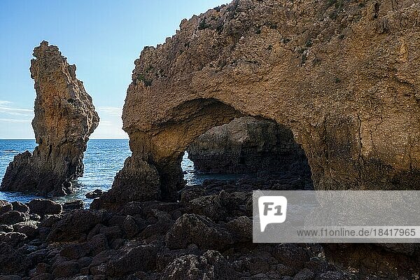 Praia da Marinha  Felsen und Klippen  Steilküste an der Algarve  Portugal  Europa