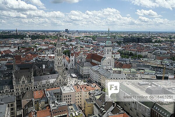 City view over Munich  Old Town with Old and New Town Hall  Old Peter and Marienplatz  City Centre  Munich  Bavaria  Germany  Europe