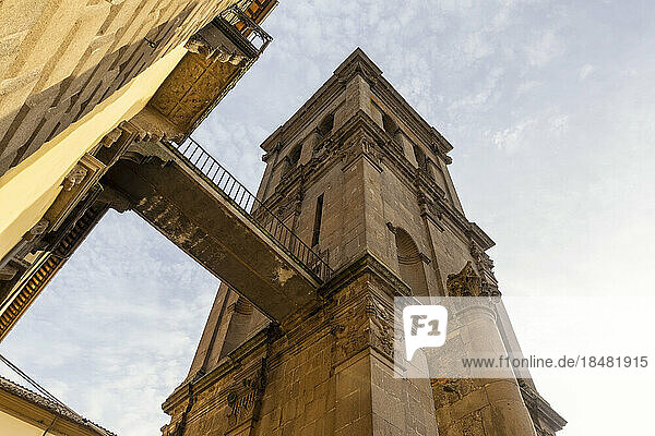 Italien  Latium  Viterbo  Glockenturm der Basilika Santa Maria della Quercia