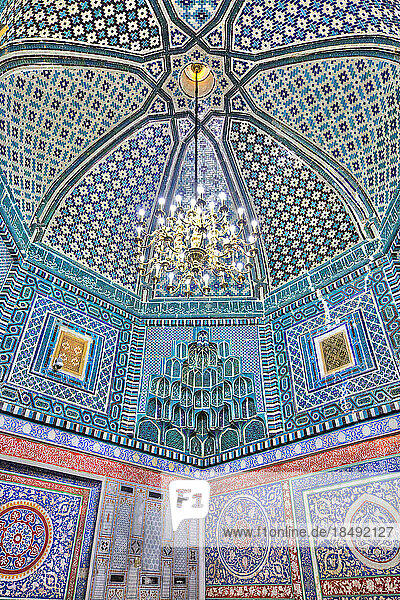 Decke und Wand  Kusan Ibn Abbas-Komplex  Shah-I-Zinda  UNESCO-Weltkulturerbe  Samarkand  Usbekistan  Zentralasien  Asien