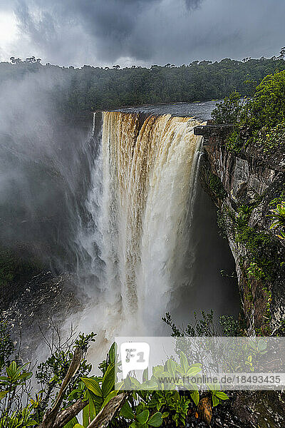 Kaieteur Falls  Potaro River  Guyana  Südamerika