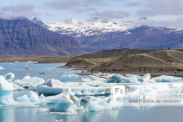 Jokulsarlon glacier lagoon  Iceland  Polar Regions