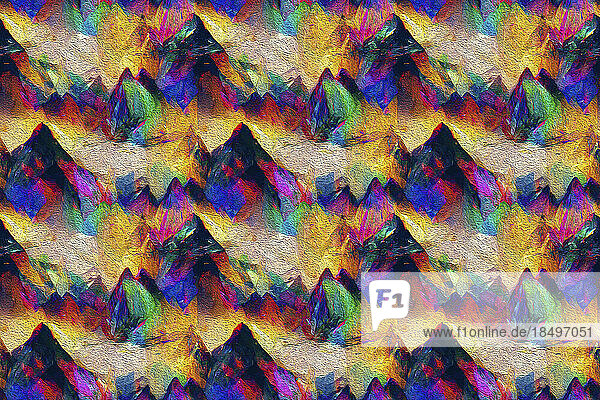 Buntes  abstraktes  formatfüllendes Muster mit Berggipfeln
