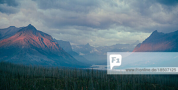 Sunrise at the Saint Mary Lake in Glacier National Park