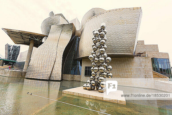 Guggenheim-Museum Bilbao; Bilbao  Spanien