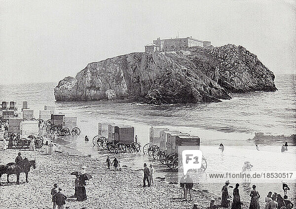 Tenby  Pembrokeshire  Wales. St. Catherine's Rock and Fort  hier im 19. Jahrhundert zu sehen. Aus Around The Coast  An Album of Pictures from Photographs of the Chief Seaside Places of Interest in Great Britain and Ireland  veröffentlicht in London  1895  von George Newnes Limited.