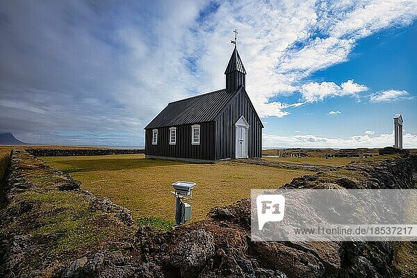 Schwarze Holzkirche  Budir Kirka  Búðakirkja  Budir  Snäfellsnes Halbinsel  Snæfellsnes  Westisland  Island  Europa