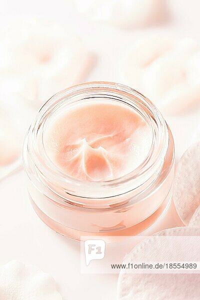 Gesichtscreme Feuchtigkeitscreme Glas  feuchtigkeitsspendende Hautpflege Lotion und Lifting Emulsion  Anti Age Kosmetik für Luxus Schönheit Hautpflege Marke