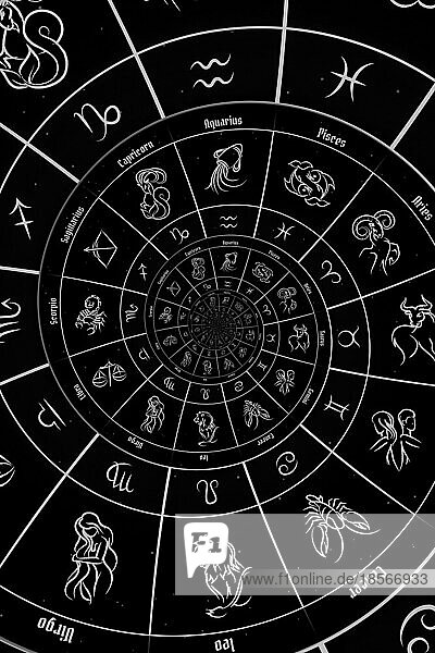 Tierkreiszeichen Horoskop Hintergrund. Konzept für Fantasie und Geheimnis schwarz