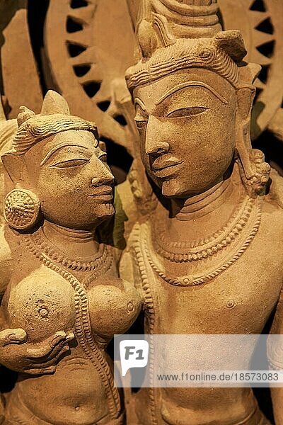 Indisches Liebespaar in tantrischer Stellung  Nordwestindien Originalmanufaktur  10 11 Jahrhundert
