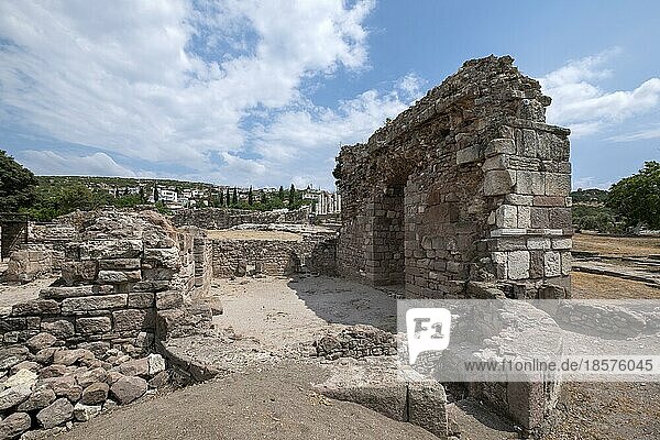 Ruinen im Tempel des Apollon Smintheion  Canakkale  Türkei  Asien