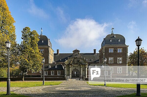 Baroque and moated castle Ahaus  today seat of the Technical Academy Ahaus  Ahaus  Münsterland  North Rhine-Westphalia  Germany  Europe