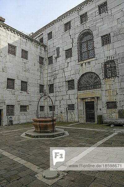 Dogenpalast  Innenhof Gefängnis  Stadtteil San Marco  Venedig  Region Venetien  Italien  Europa
