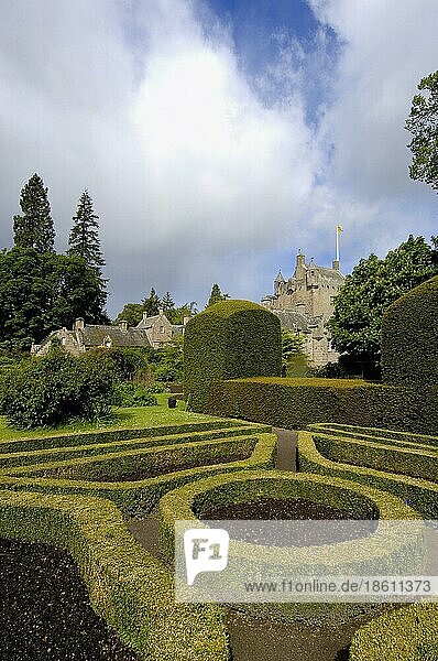 Schloss Cawdor  bei Inverness  Highlands  Schottland  Cawdor Castle  Schottisches Hochland