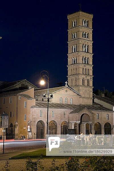 Basilika Santa Maria in Cosmedin  Piazza Bocca della Verita  Rom  Italien  Europa