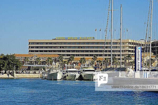 Jachthafen und Hotel Melia  Alicante  Costa Blanca  Spanien  Europa