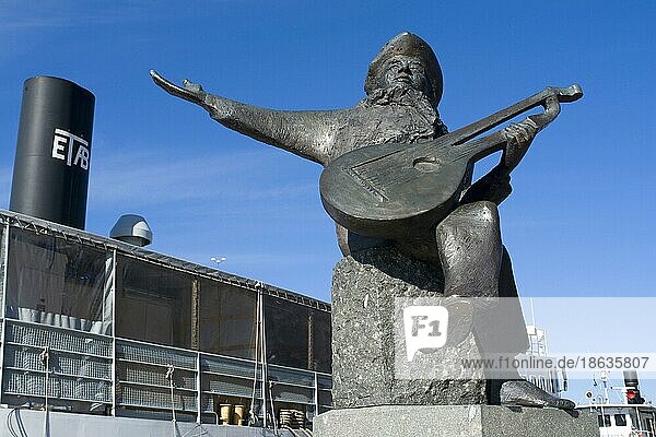 Evert-Taube-Statue  Dichter Axel  Insel Riddarholmen  Stockholm  Schweden  Europa