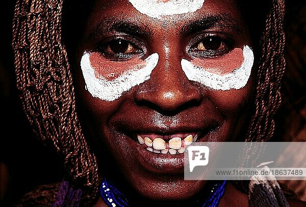 Huli woman  Papua-Ne  Asia  Querformat  horizontal  Menschen  people  Frau  woman  Porträt  portrait  Guinea  Papua-Neuguinea  Ozeanien