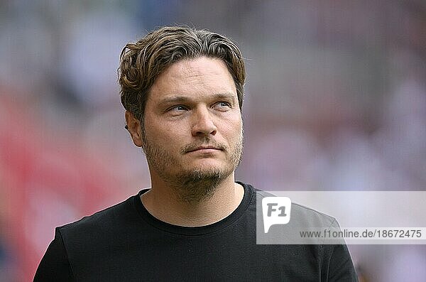 Trainer Coach Edin Terzic Borussia Dortmund BVB Portrait  WWK Arena  Augsburg  Bayern  Deutschland  Europa