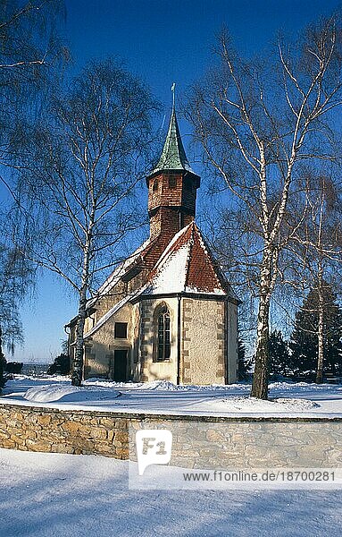 Belsemer Kirche im Winter  Historische Kirche  Belsen  Kreis Tübingen