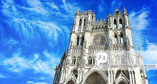 Die Kathedrale Basilika Unserer Lieben Frau von Amiens  Frankreich  Europa