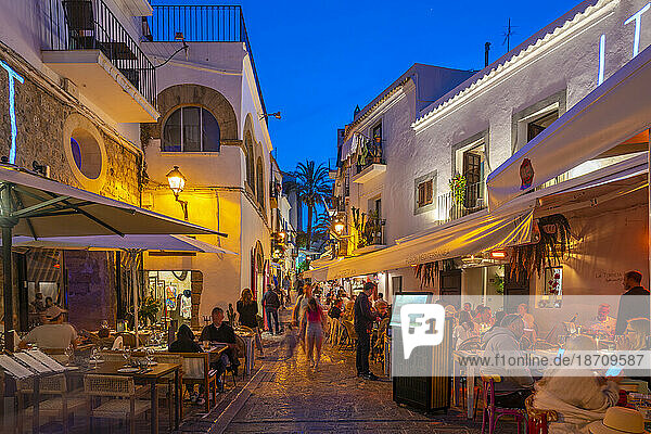 View of restaurants and bars in Dalt Vila at dusk  UNESCO World Heritage Site  Ibiza Town  Eivissa  Balearic Islands  Spain  Mediterranean  Europe
