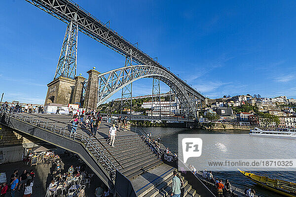 Luis I Bridge over the Douro River  UNESCO World Heritage Site  Porto  Norte  Portugal  Europe