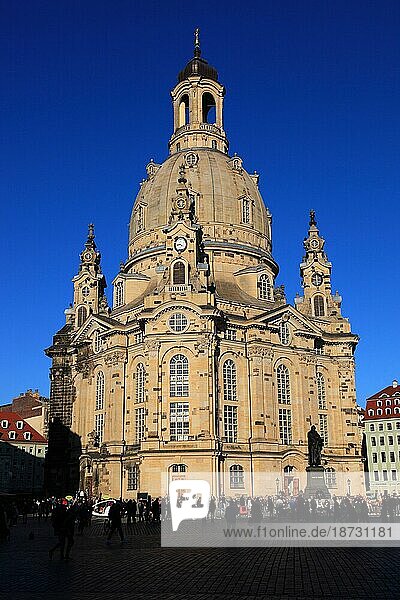 Frauenkirche in Dresden  ursprünglich Kirche Unserer Lieben Frau  evangelisch-lutherische Kirche des Barock und der prägende Monumentalbau des Dresdner Neumarkt  Sachsen  Deutschland  Europa