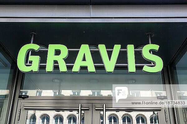 Laden Geschäft der Marke Gravis mit Logo Einzelhandel in Stuttgart  Deutschland  Europa