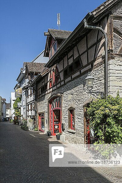 Historische Fachwerkhäuser in der Altstadt von Radolfzell am Bodensee  Landkreis Konstanz  Baden-Württemberg  Deutschland  Europa